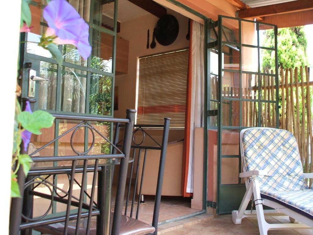 Cherry Tree Cottage B&B Linden Γιοχάνεσμπουργκ Δωμάτιο φωτογραφία